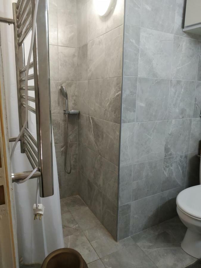 Апартаменты Studio Apt Great Location Heart Of Downtown District Хайфа Экстерьер фото