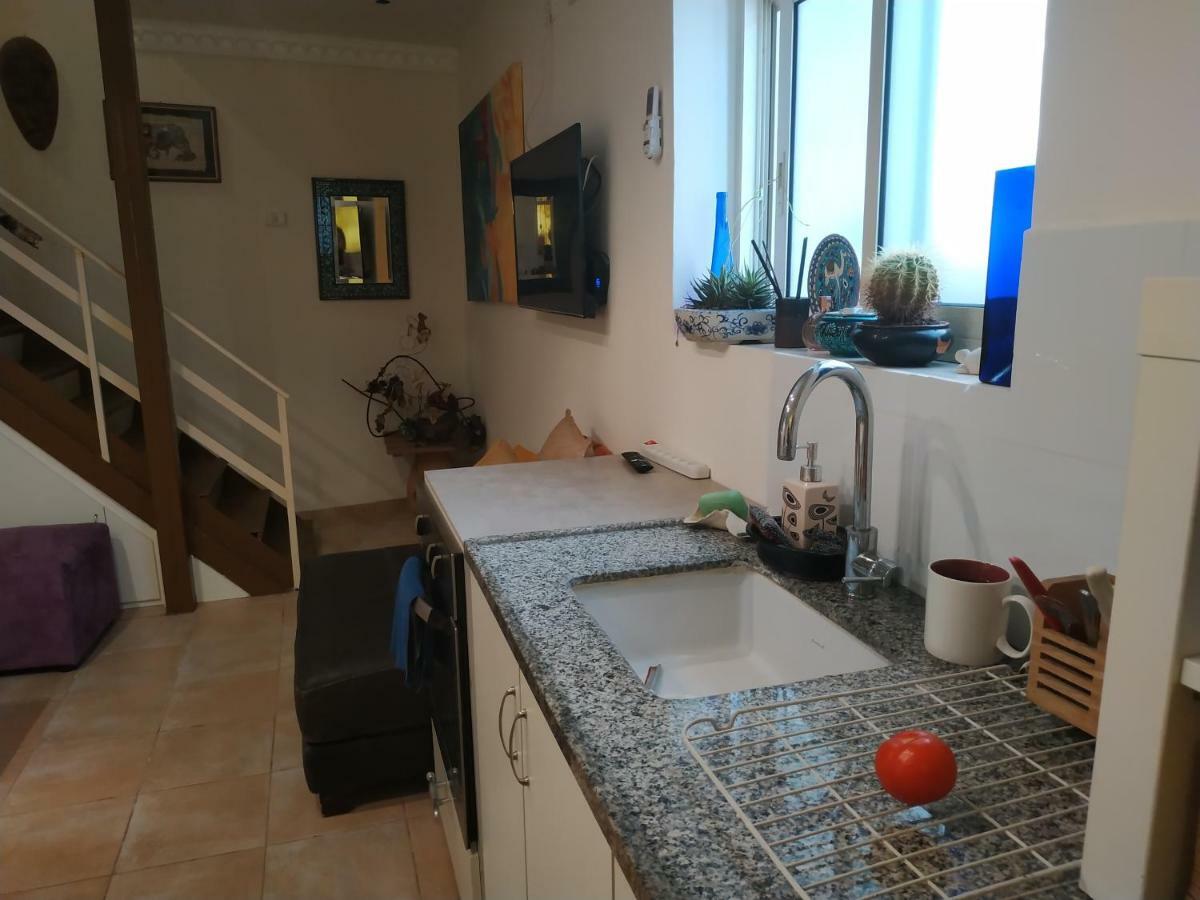 Апартаменты Studio Apt Great Location Heart Of Downtown District Хайфа Экстерьер фото